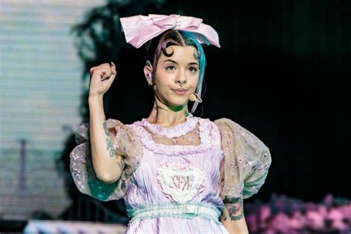 Melanie Martinez's Face Shape Unveiled
